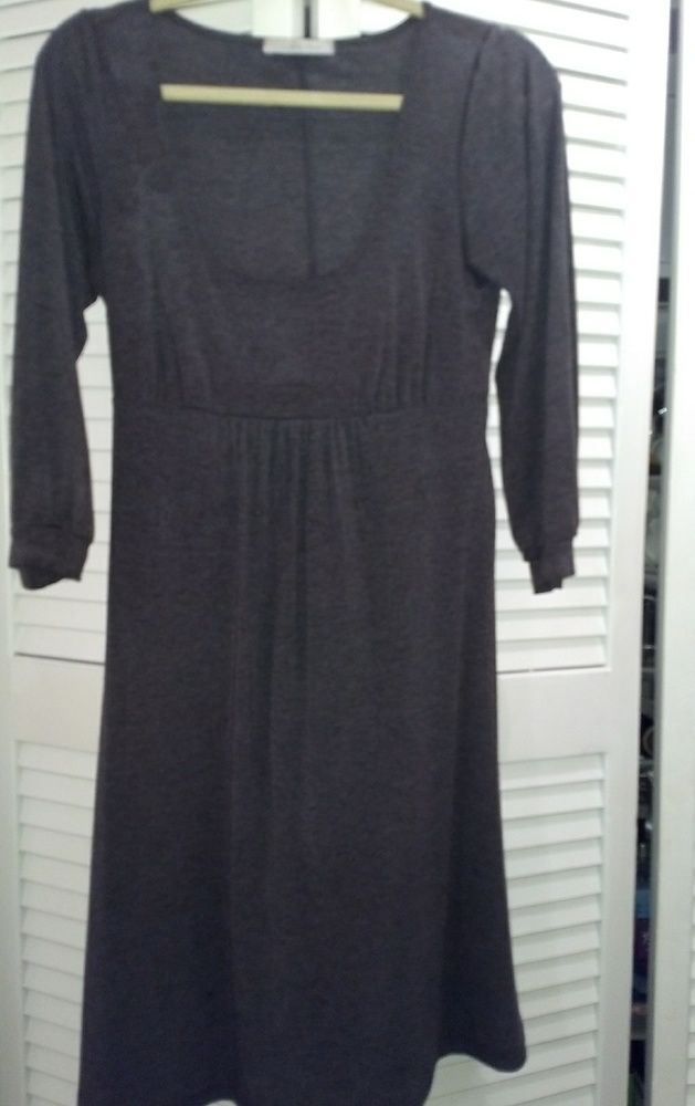 Charlotte Russe simple heather gray M scoop neck